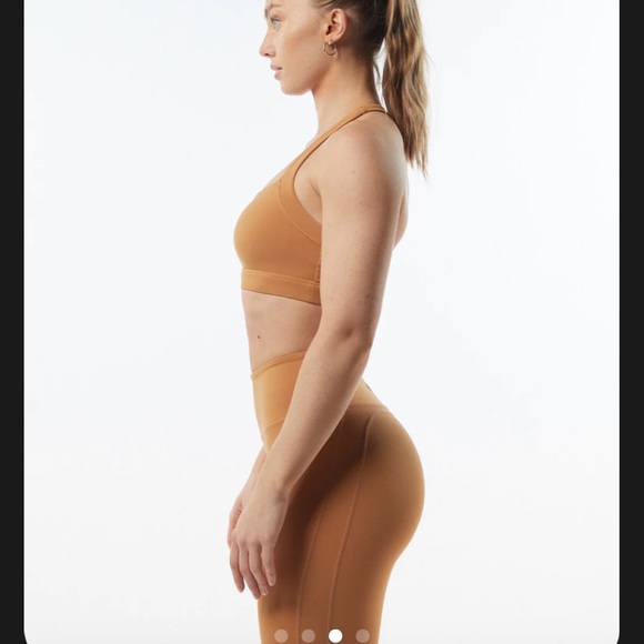 Alphalete pulse balance bra in chestnut - Picture 4 of 12